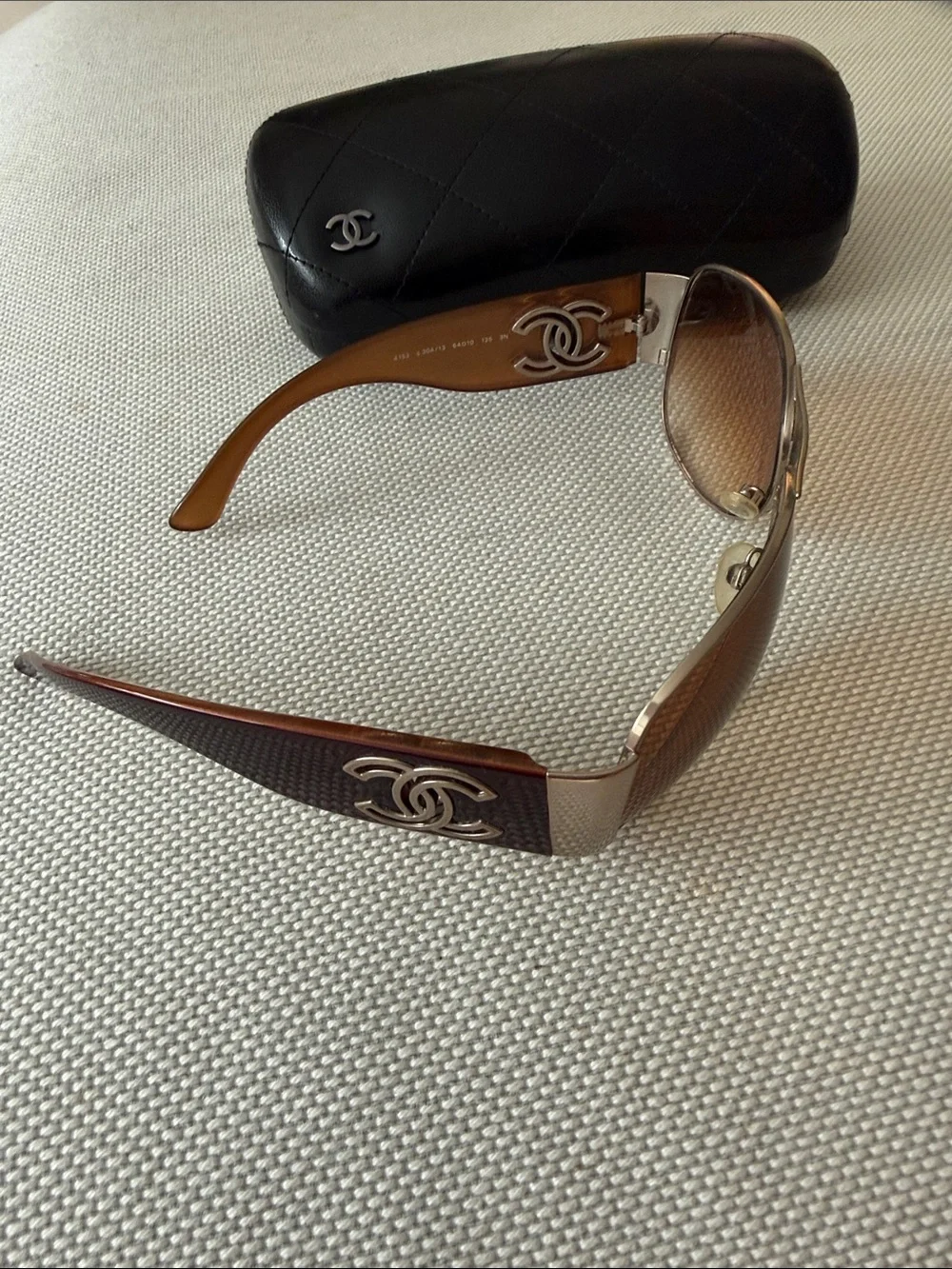 CHANEL Brown Gradient Aviator Sunglasses with Black Quilted Case